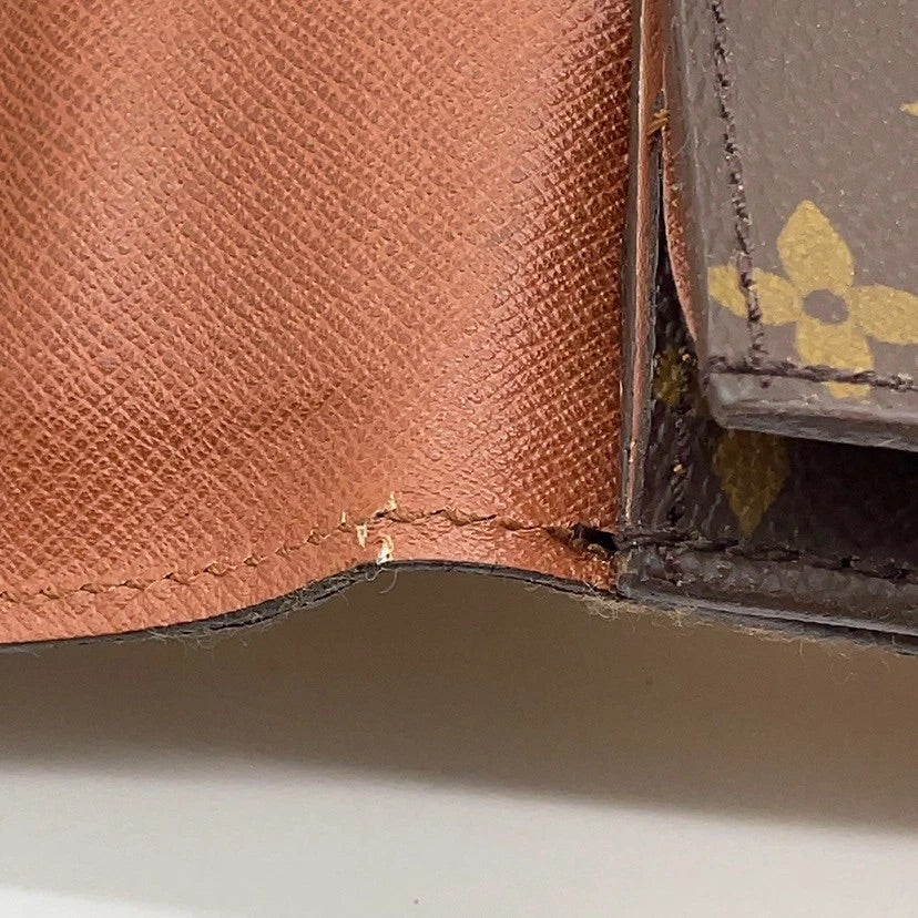 Louis Vuitton Serviette Conseiller