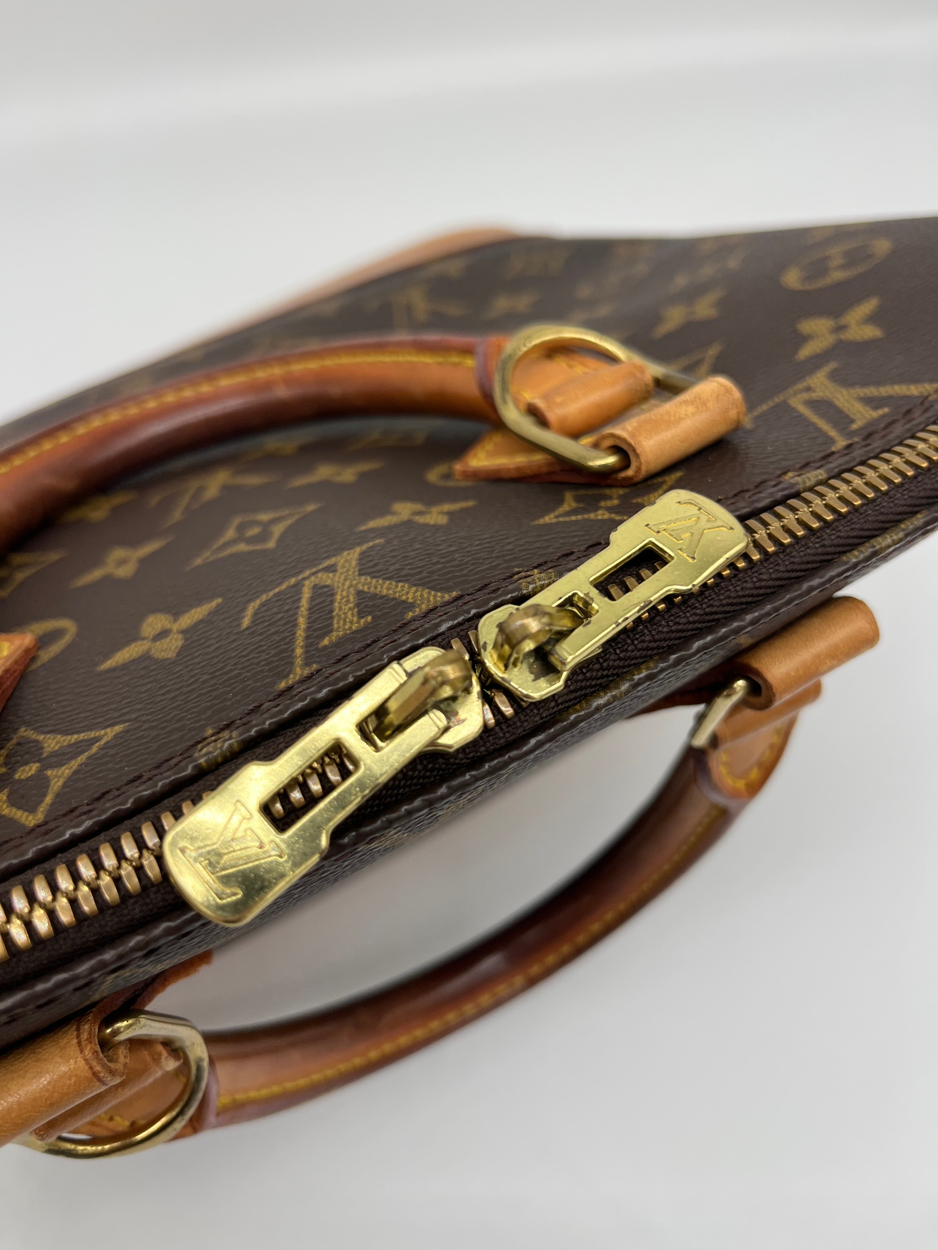 Louis Vuitton Alma PM Monogram