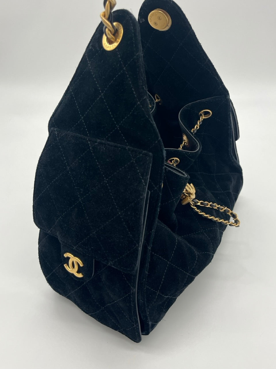 Chanel 25 Suede Quilted Small Hobo bag | Black