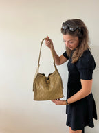 Chanel 25 Medium Hobo bag | Beige