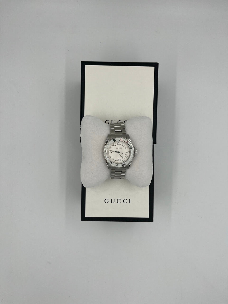 Gucci Dive watch - Silver White