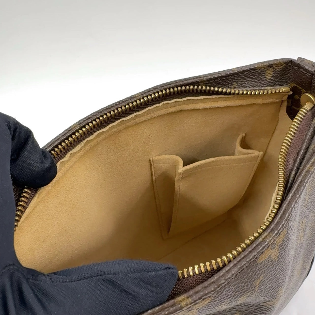 Louis Vuitton Looping MM Monogram