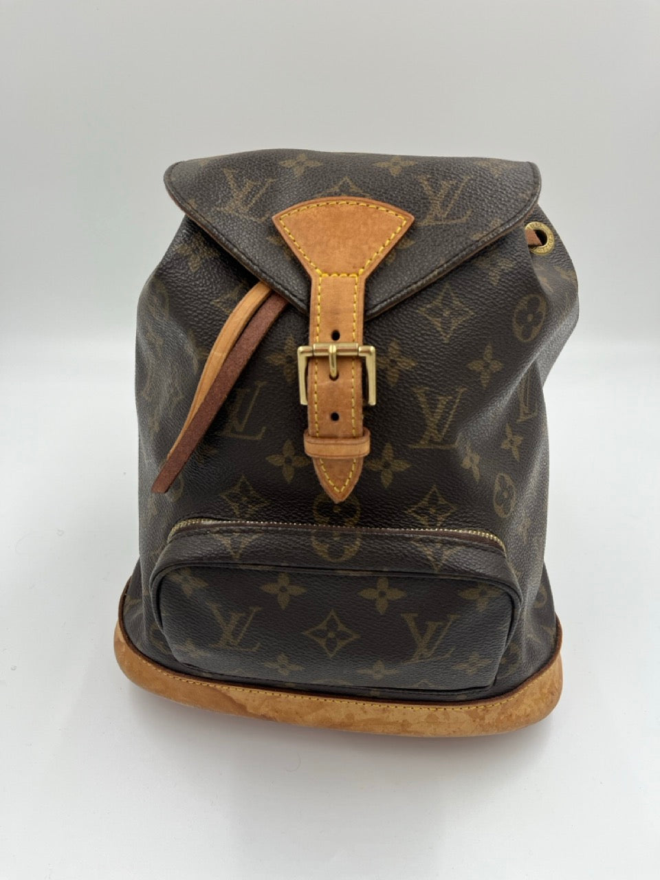 Louis Vuitton Montsouris MM
